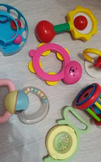 تعدادی وسایل کودک