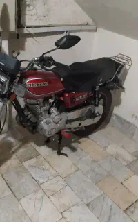 هندا۲۰۰کاربرات
