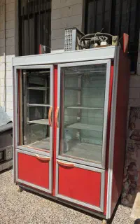 یخچال فروشگاهی . کرکره مغازه دو تا