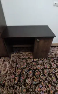 میز تحریر  در حد نو
