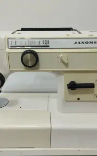 چرخ خیاطی ژانومه ۶۲۰