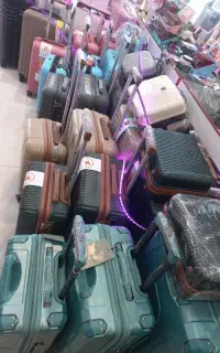 فروشنده خانم