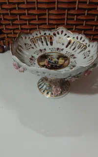 شمعدان و،