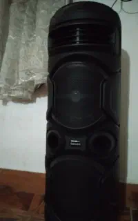 اسپیکر بزرگ