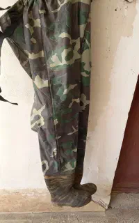 چکمه ماهیگیری