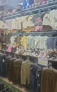 فروشنده خانوم