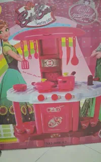 اسباب بازی کودک کالسکه اشپزخانه