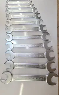 آچار تخت