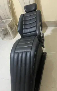 صندلی کاملا نو اصلاح ومیکاپ