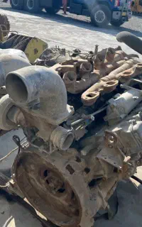 جرثقیل موتور هشت سیلند