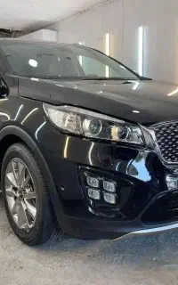 سورنتو مشکی ۲۰۱۶ جی تی لاین