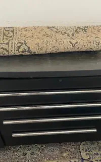 میز اداری بدون‌کشو