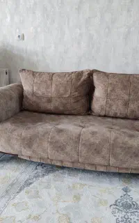 مبل سه نفری