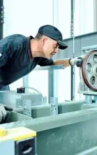 تعمیر سرویس آسانسور صدرا تضمینی