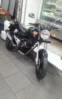 موتور سیکلت پالس۱۸۰