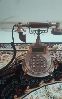 تلفن رو میزی سالم در حد نو