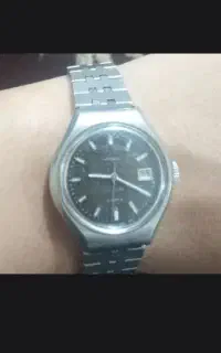 دو عدد ساعت مردونه و زنونه