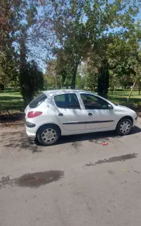 206 تیپ دو موتور و گیریبکس نو شده کامل.فنی صفر