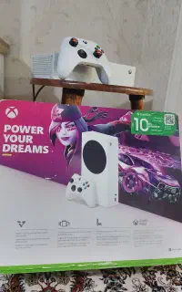 ایکس باکس سری اس.   xbox series s