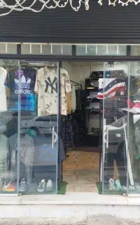 مغازه ب متراژ۱۸طالقانی شمالی سه راه رودکی