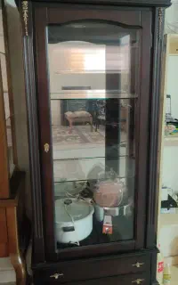 بوفه و گنجه در حد نو