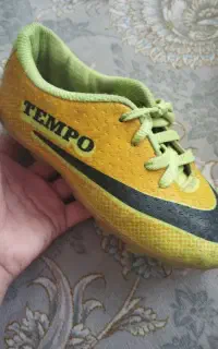 کفش TEMPO