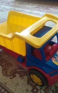 ماشین اسباب بازی کامیون