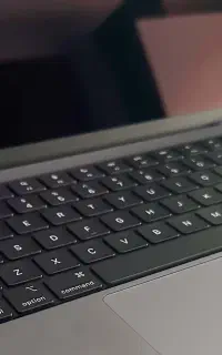 مک بوک حرفه ای کاملا نو