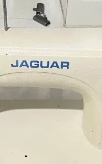 چرخ خیاطی JAGUAR به همراه سردوز سه نخ