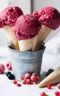 پرسنل آقا برای آبمیوه و بستنی