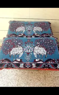 پشتی عتیقه
