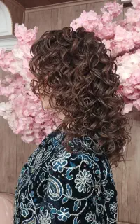 انجام خدمات زیبایی