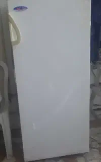 یخچال آزمایش