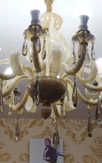 لوستر بلوری 8شاخه شیدکرم نسکافه