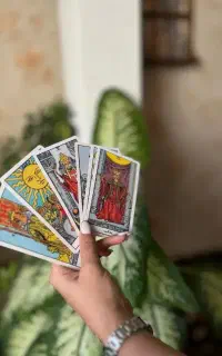 انواع فال و شمع تراپی و مراقبه