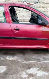 206پژو کم کار دویست هشت هزارتا کار