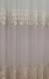 پرده توری با سه ردیف گیپور برجسته