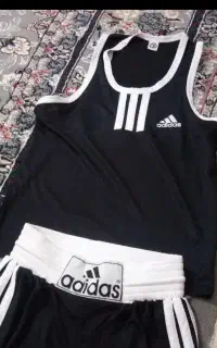لباس و دستکش بوکس
