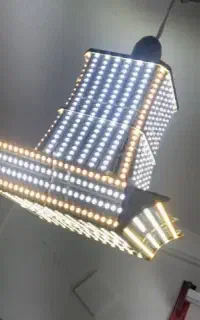 لامپ کم مصرف دستساز با طول عمر بالا
