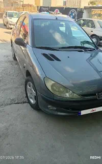 پژو 206