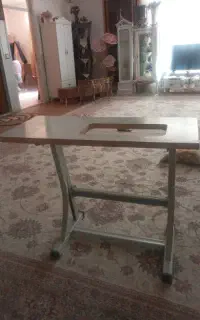میز چرخ خیاطی