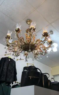 لوستر و دیوار کوب