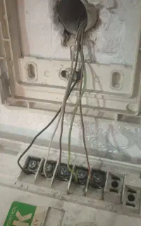 خدمات برق تعمیرات آیفون،کولر ،پمپ ،اتصالات برق