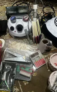 پک کامل وسایل کاشت ناخن با کیف مخصوص و زیردستی