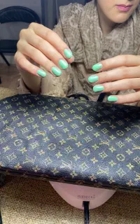 کاشت ناخن با ماندگاری بالا ۴۰۰ اف  ویژه