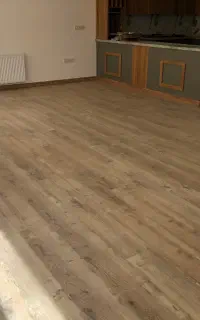 فروش پارکت،قرنیز،کاغذدیواری،چمن،ترموود