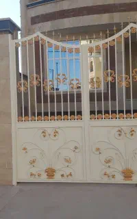نیمچه استاد ماهر نقاش