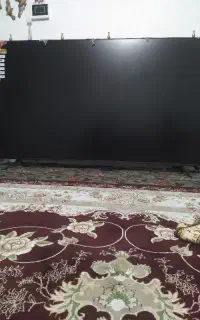 تلوزیون ۸۵ اینچ