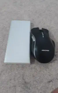 موس و پاور بانک