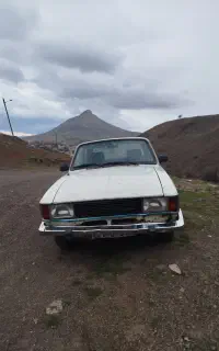 ماشین پیکان مدل77